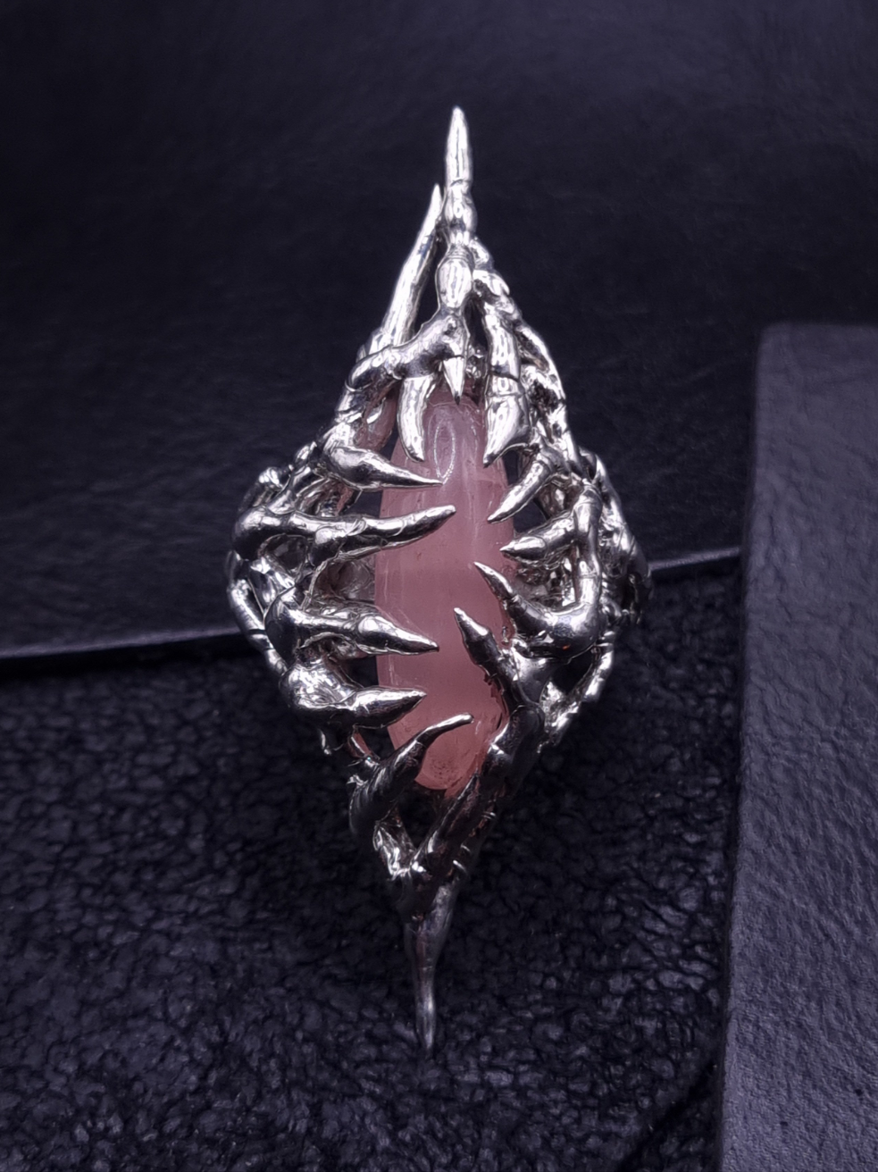 Alien Chaotic Ring