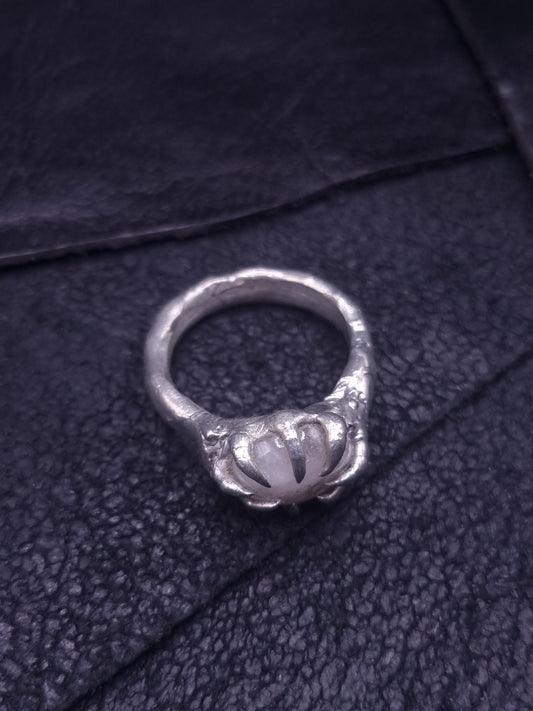 Claw ring with moonstone