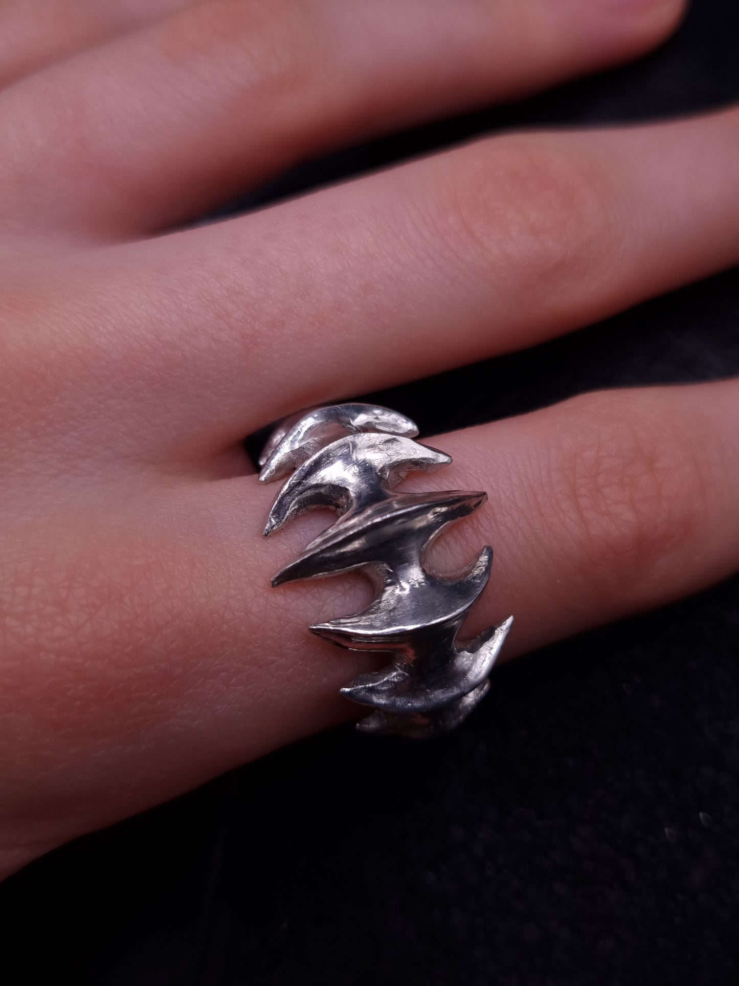 Blade Claw Ring