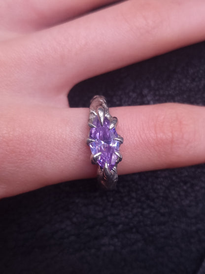 Ring with cubic zirconia